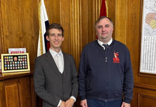 Председатель Совета обучающихся ЮУрГАУ побывал на встрече с председателем ЗСО Челябинской области.