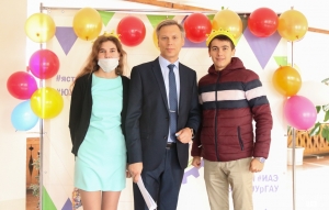 В Институте агроэкологии прошла поздравительная акция, посвящённая Дню учителя