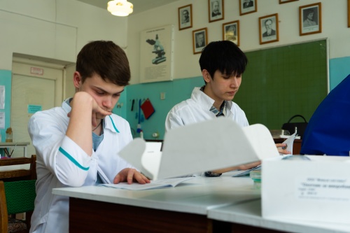 Занятия в агроклассах ИАЭ продолжаются 