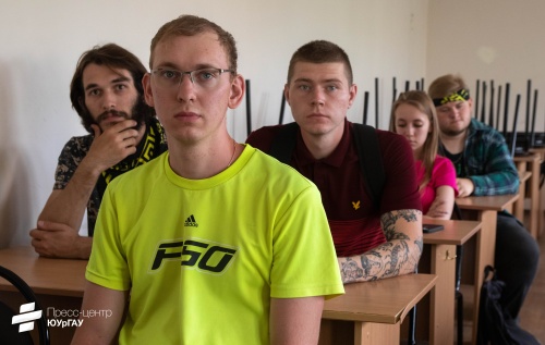 Как не стать жертвой экстремистов, рассказали студентам ИАЭ