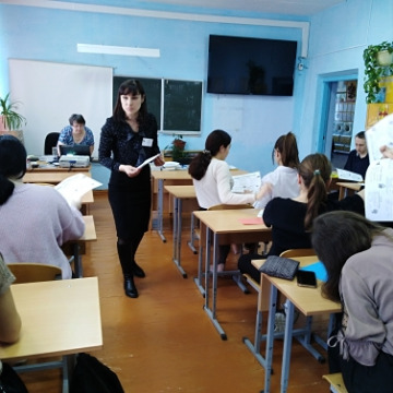 14встретились со школьниками села Нижняя Санарка .jpeg
