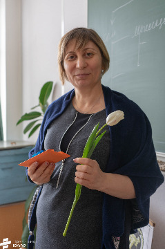 12_8 марта в ИАЭ с цветами_2023.jpeg