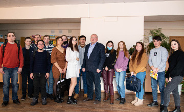 встречи за круглым столом в ИАЭIMG_4343.jpg