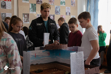 42умные каникулы день 2 в ИАЭ_2023.jpeg