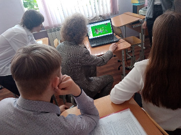 2мастер-класс для школьников Южноуральска.jpeg