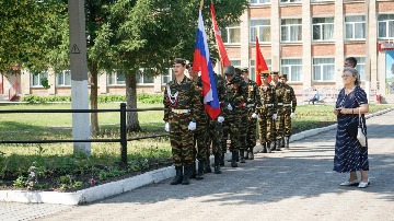 hJAkViPBBAA.jpg