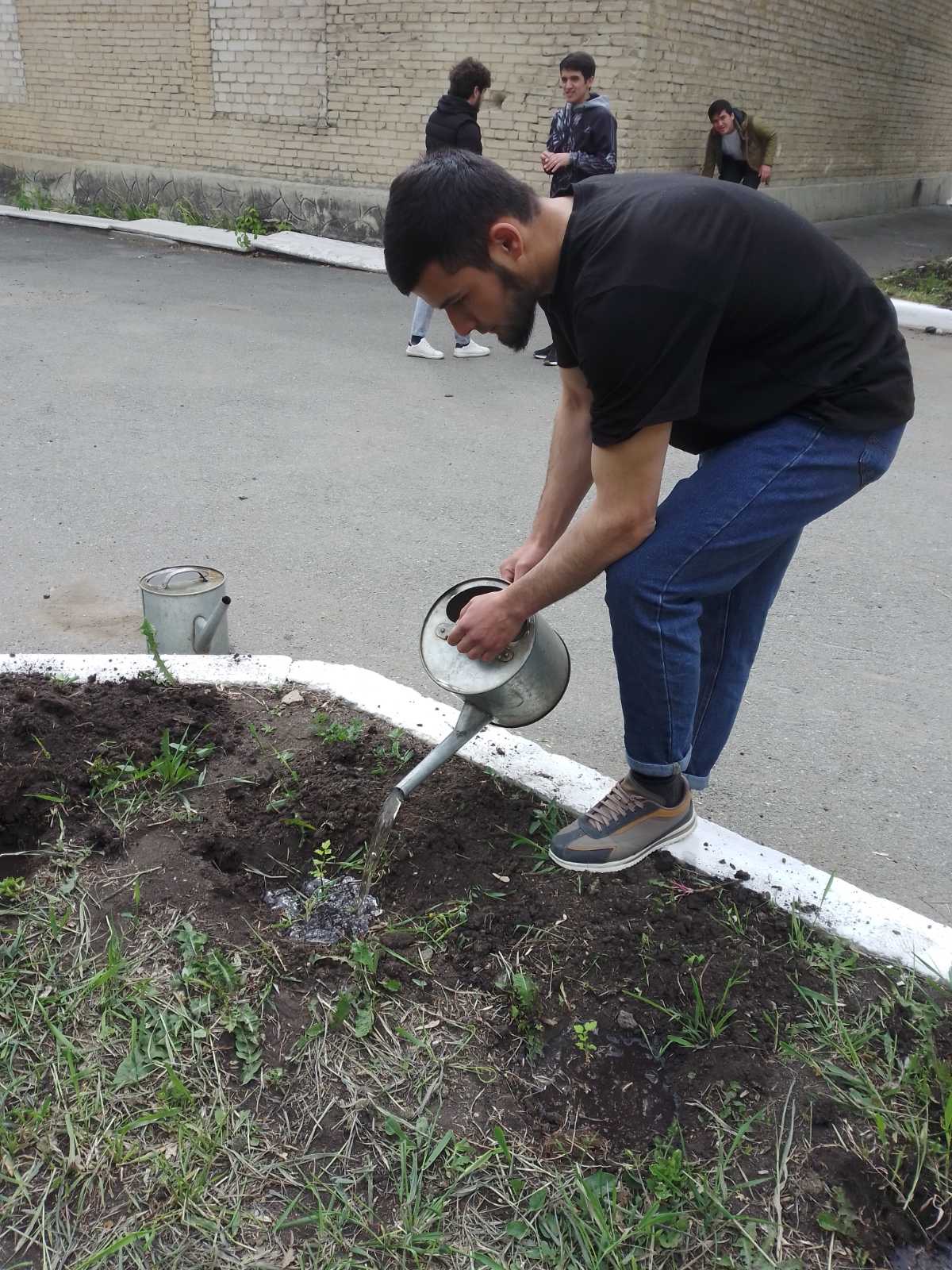image-18-05-23-03-52-12.jpg